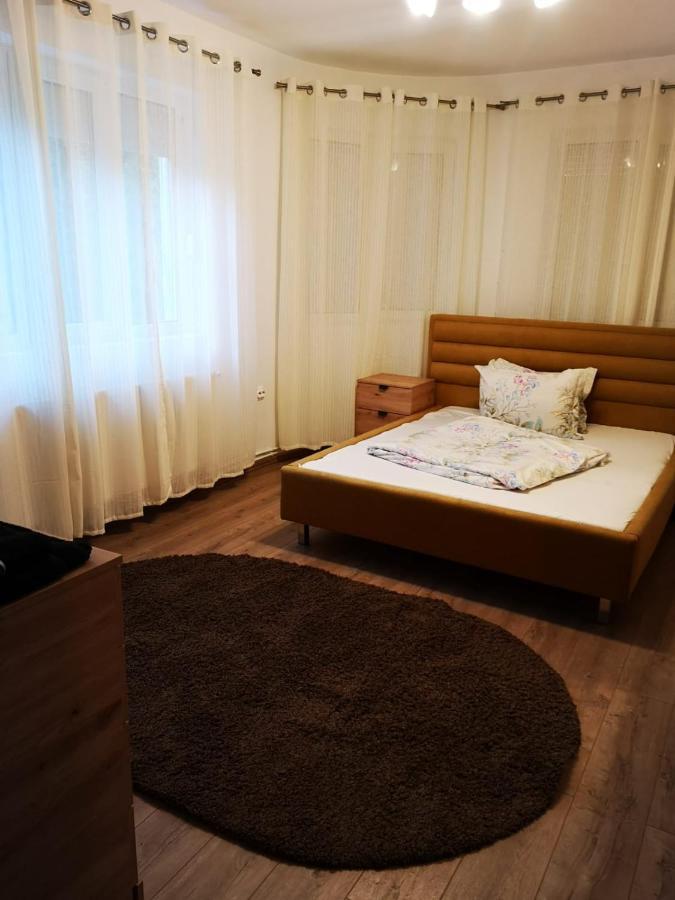 Apartamente Bobo Sîngeorgiu de Mureş Eksteriør billede